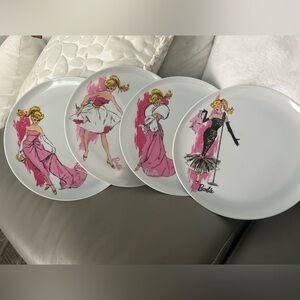 Barbie Plates, plastic, great for picnics